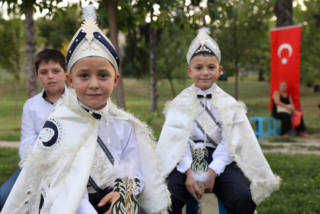 Büyükşehir’den toplu sünnet şöleni