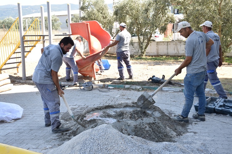 İznik’te çalışmalar dört bir tarafta