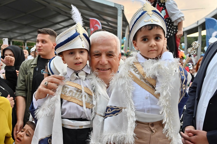 Bursa Büyükşehir’den sünnet şöleni coşkusu