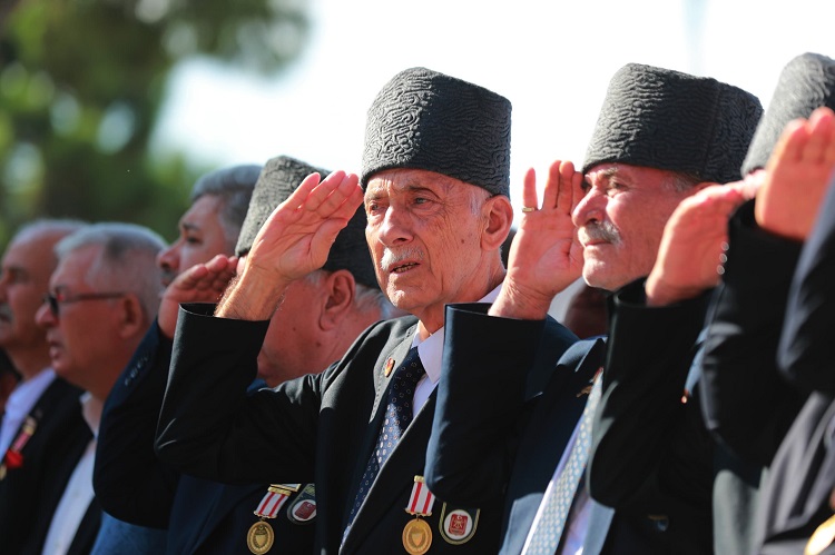 Şükrü Deviren gaziler ile bir araya geldi