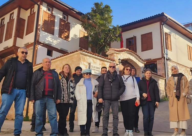 Turist Rehberlerinden Gemlik’e tam not