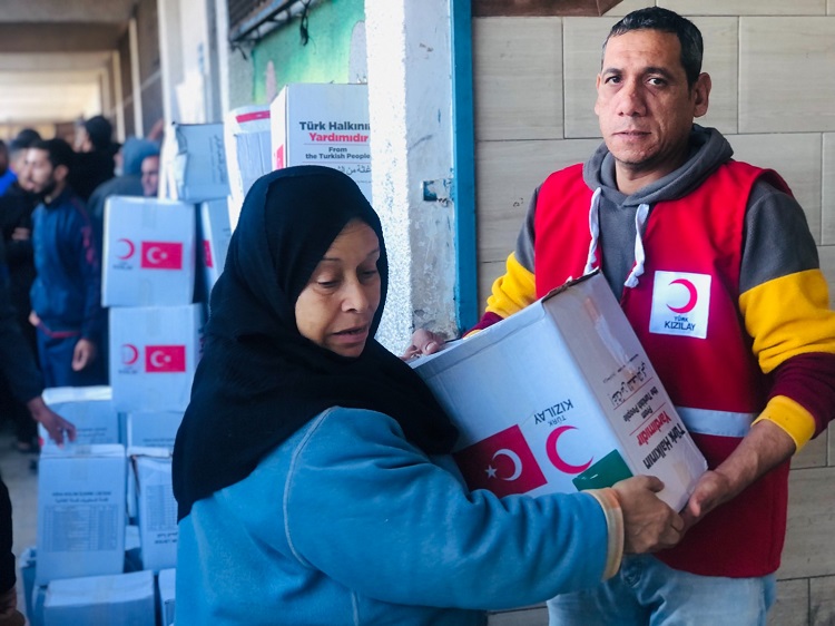 Kızılay Gazze’ye ‘refah’lık götürüyor