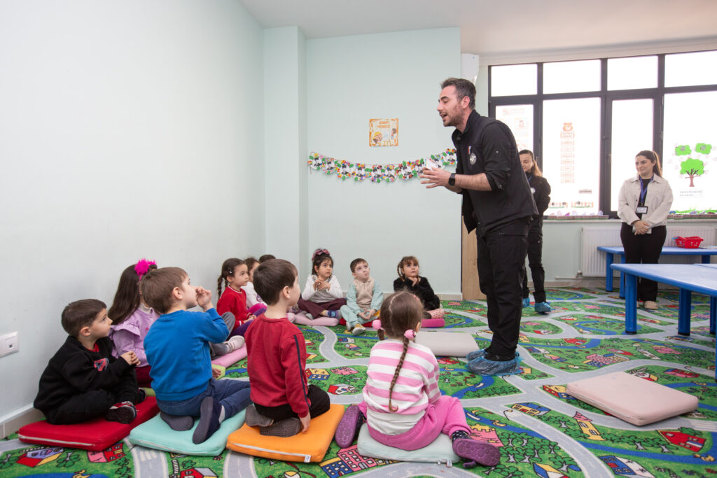 Büyükşehir’den çocuklara temel afet bilinci eğitimi