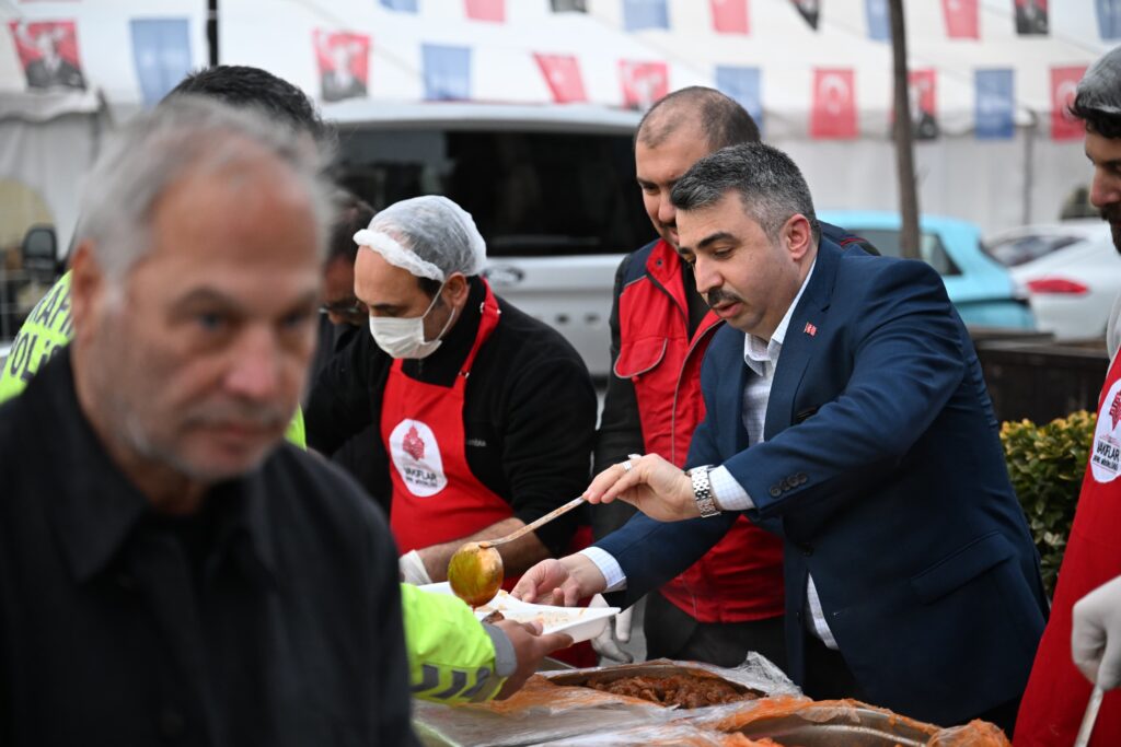 Yıldırım’da Ramazan Ayı, Sokak İftarlarıyla Coşuyor