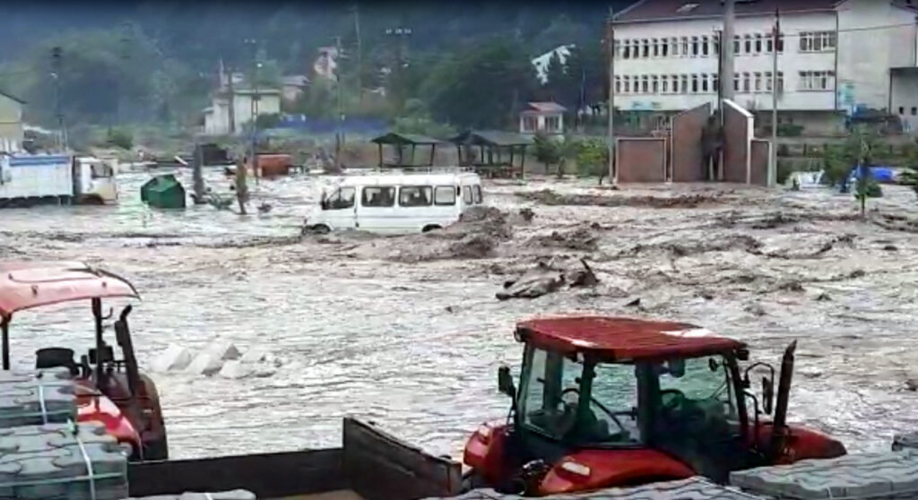 Sel felaketinde bilanço artıyor